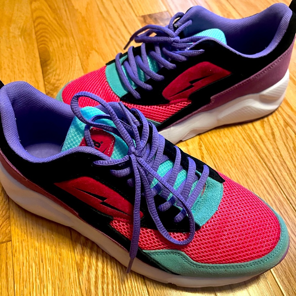 Superb sneakers 40